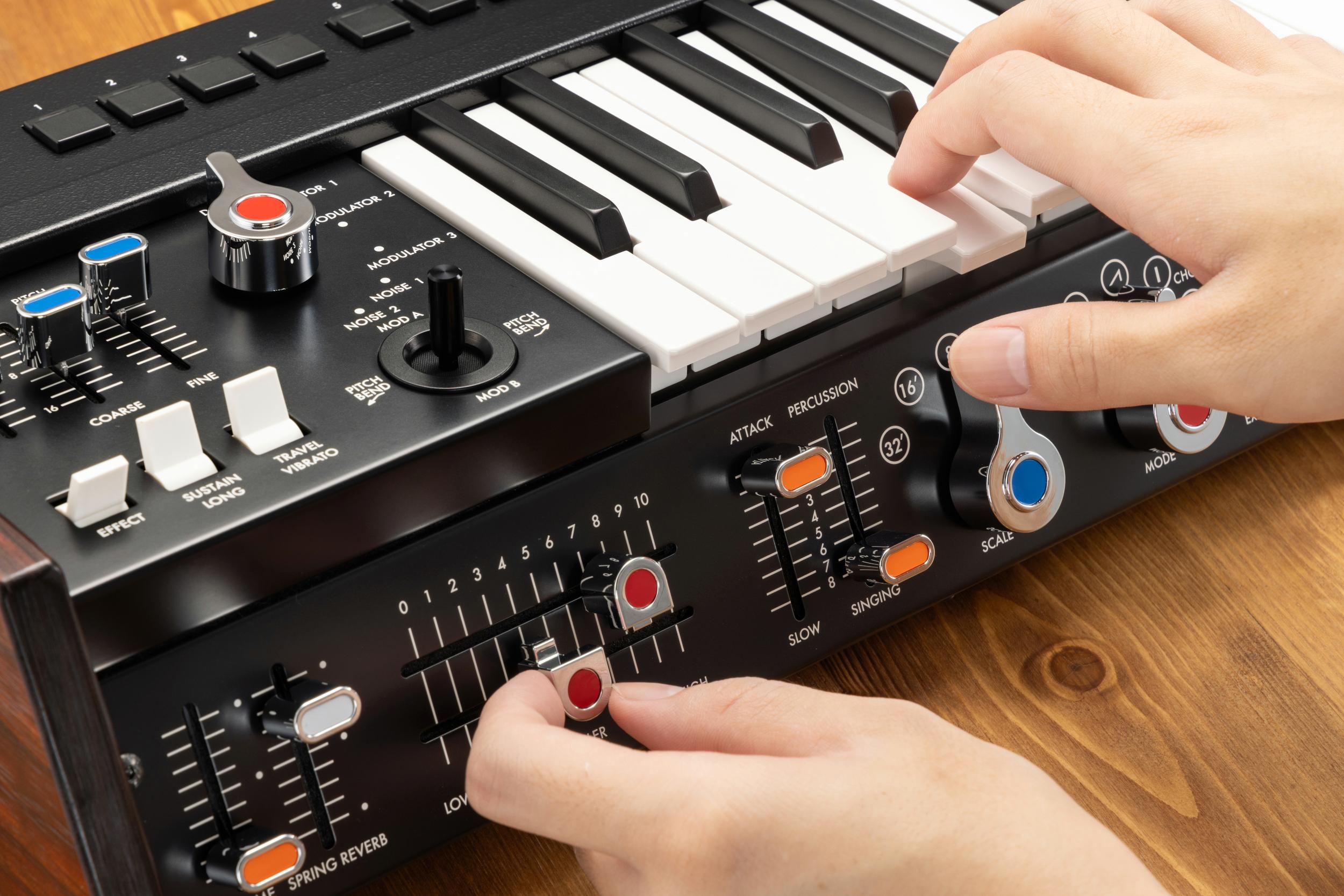 Korg miniKORG 700Sm - Andertons Music Co